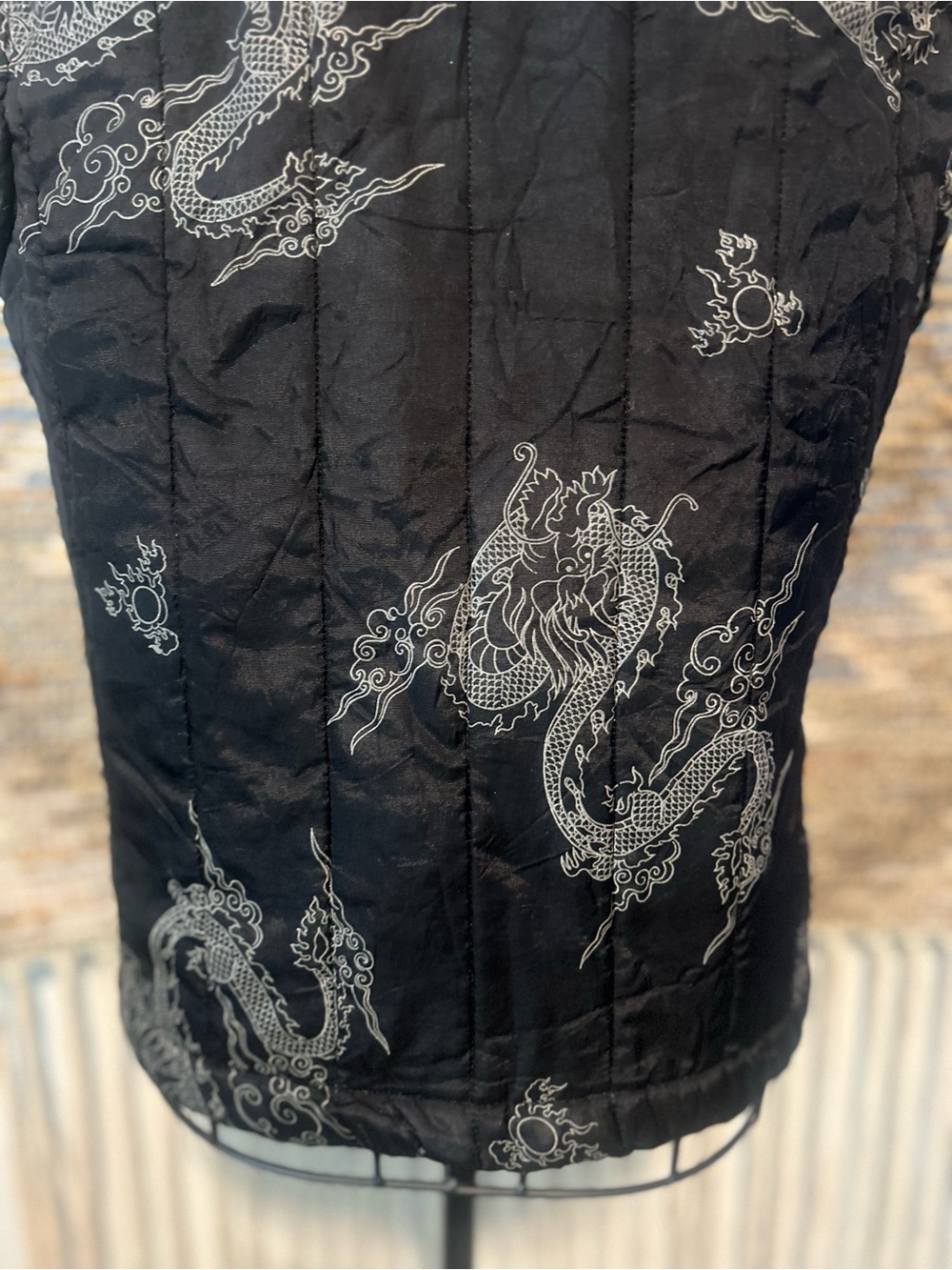 White Moon Black Embroidered Dragon Quilted Vest - Women - Picture 8 of 9